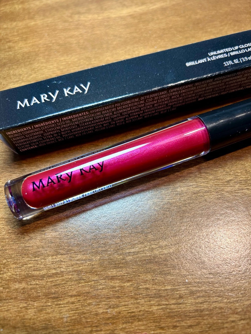 Mary Kay Berry Delight Lip Gloss - Shine & Hydration